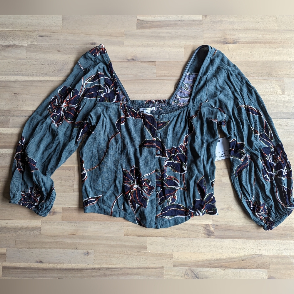 O'Neill 3/4 Balloon Sleeve Cropped Shirt